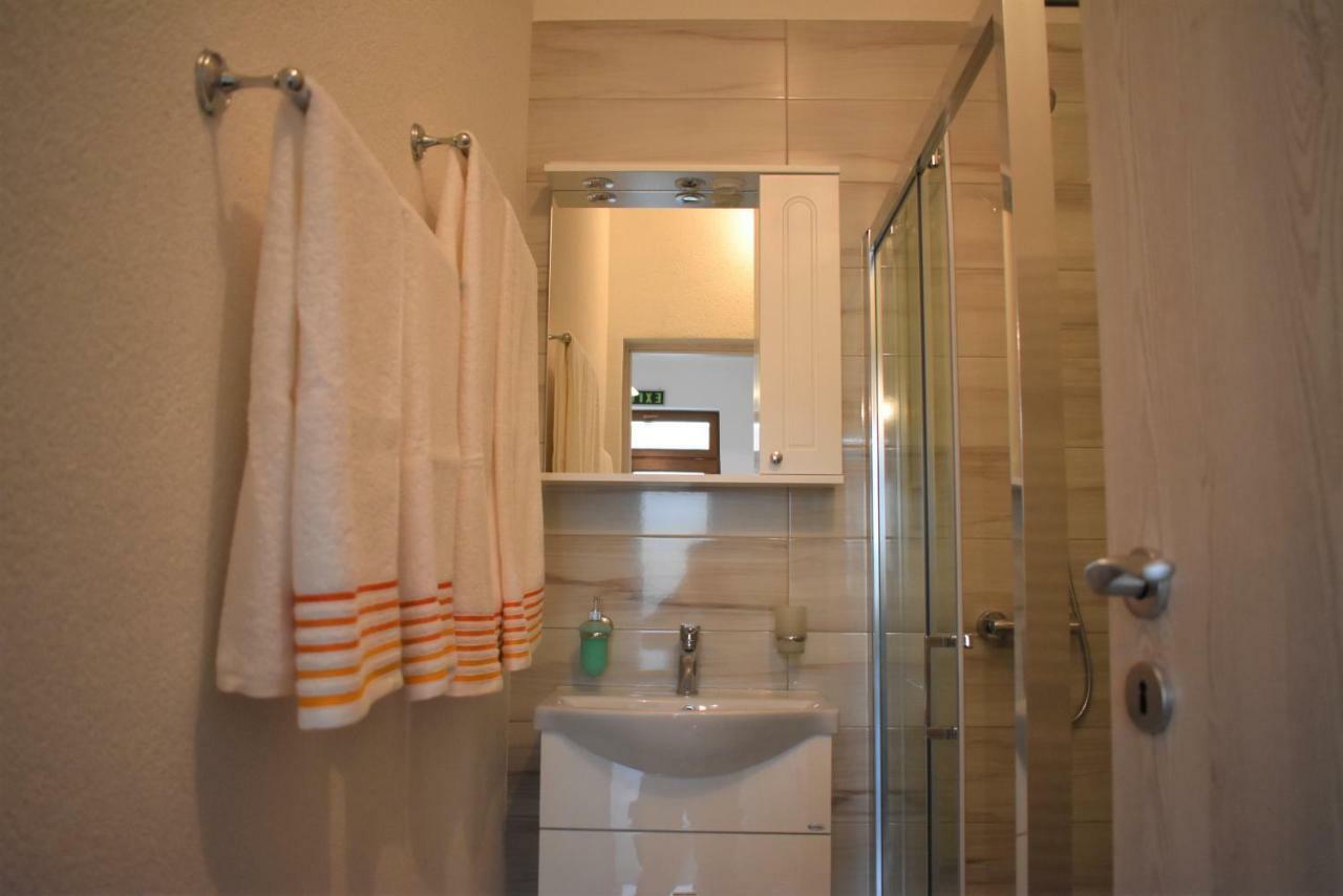 Apartament La Mal Сибиу Экстерьер фото