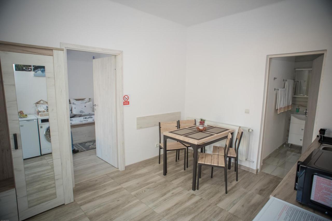 Apartament La Mal Сибиу Экстерьер фото